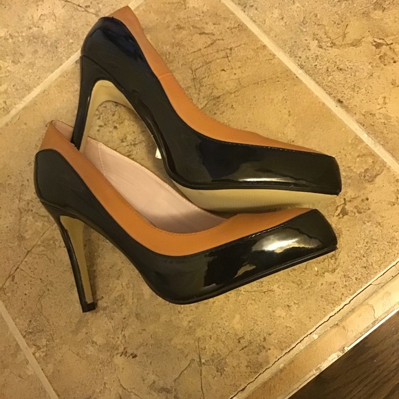 Shoes brand new never worn - Picture 7 of 9